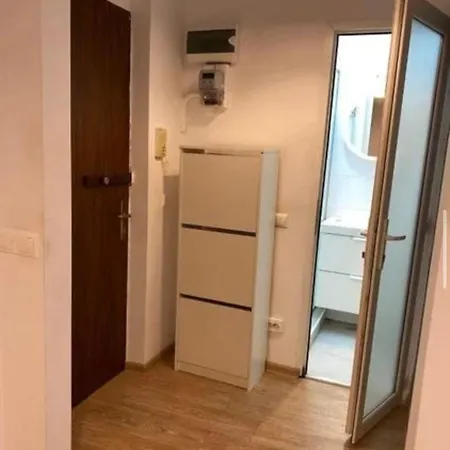 Little Charm On Euforiei * Bukurešť
